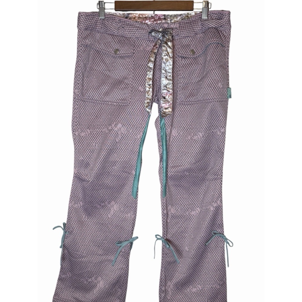 686 Womens Snowboard Pants Lavender Purple Snakeskin Floral Print Size Medium